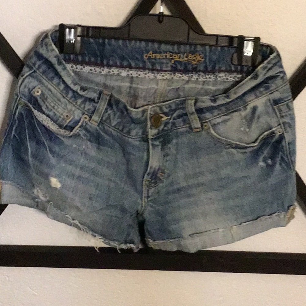 American Eagle women’s denim shorts